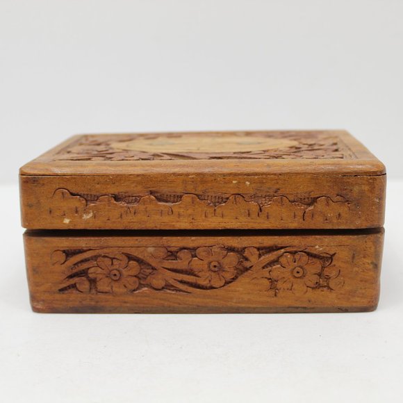 Vintage Hand Carved Wood Box Made in India - Picture 2 of 7